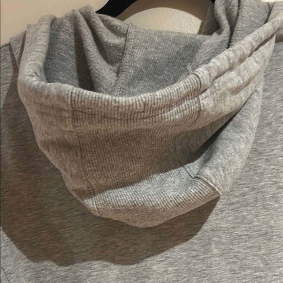 L.L. Bean Gray Hoodie for Women - Picture 5 of 6
